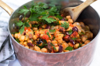 Spicy Chickpeas with Tomatoes & Olives